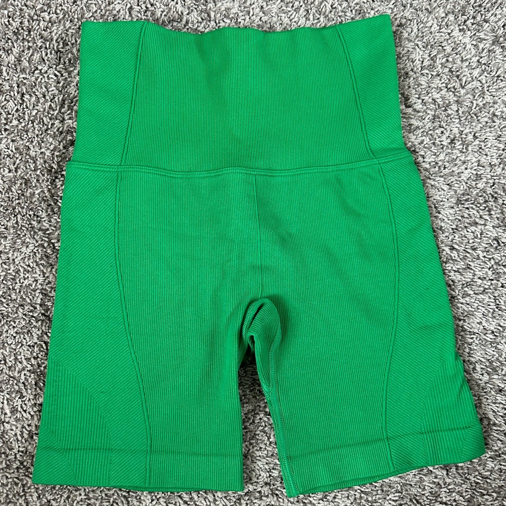 All in motion XS green biker shorts